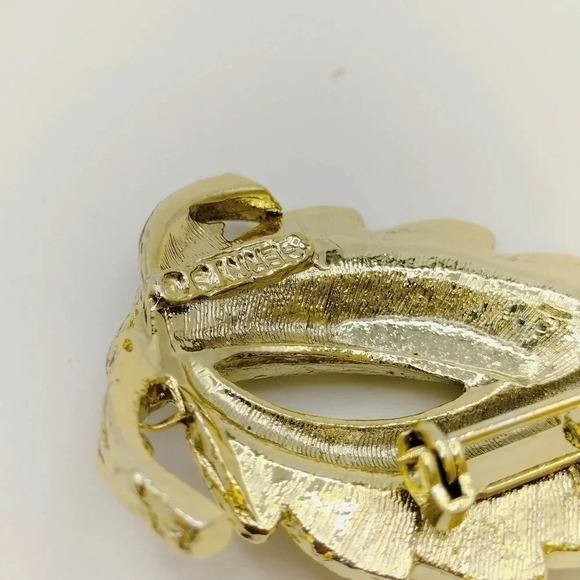 Gold Tone Gerry Leaf Swirl Design Brooch Pin - Picture 5 of 6